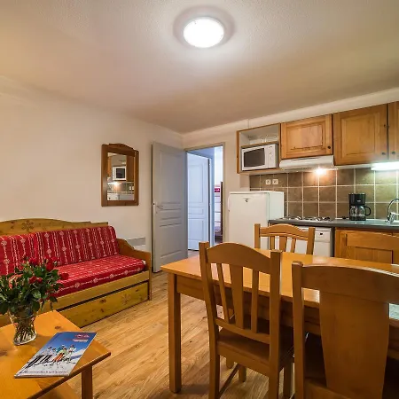 Noemys Chalets Du Hameau Des Aiguilles Aparthotel