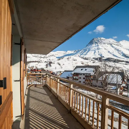 Noemys Chalets Du Hameau Des Aiguilles 2*